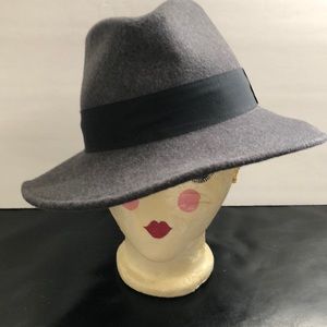 Toucan Collection New York Wool Hat Size Medium